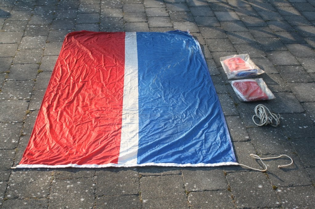 3 x Drapeau Fina (2 nouveaux dans emballage) (années 70/80), Collections, Enlèvement ou Envoi, Comme neuf, Panneau publicitaire