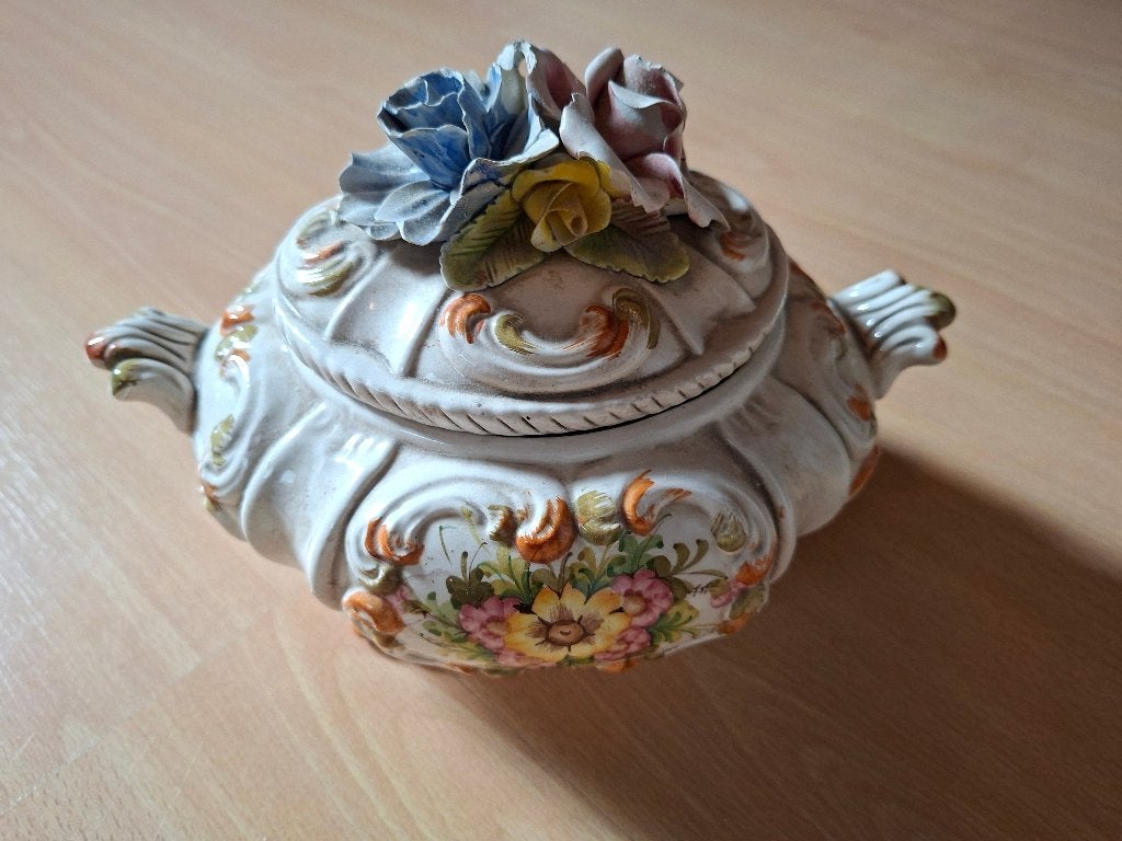 Vintage Bassano Bonbonnière / Schaal met 3D Bloemen – Italië, Ophalen of Verzenden
