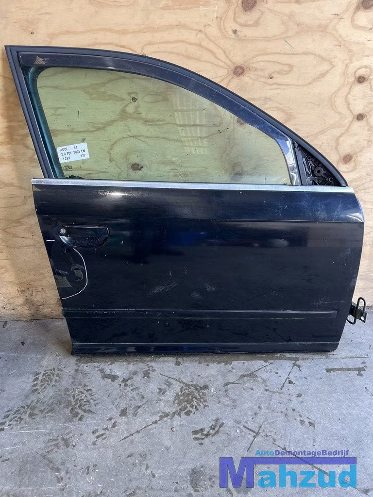 AUDI A4 B7 Sedan ZWART LZ9Y rechts voor deur portier 2005-20, Auto-onderdelen, Gebruikt, Deur, AUDI AG, Auto-Union-Strasse 1
85045  Ingolstadt, DE
