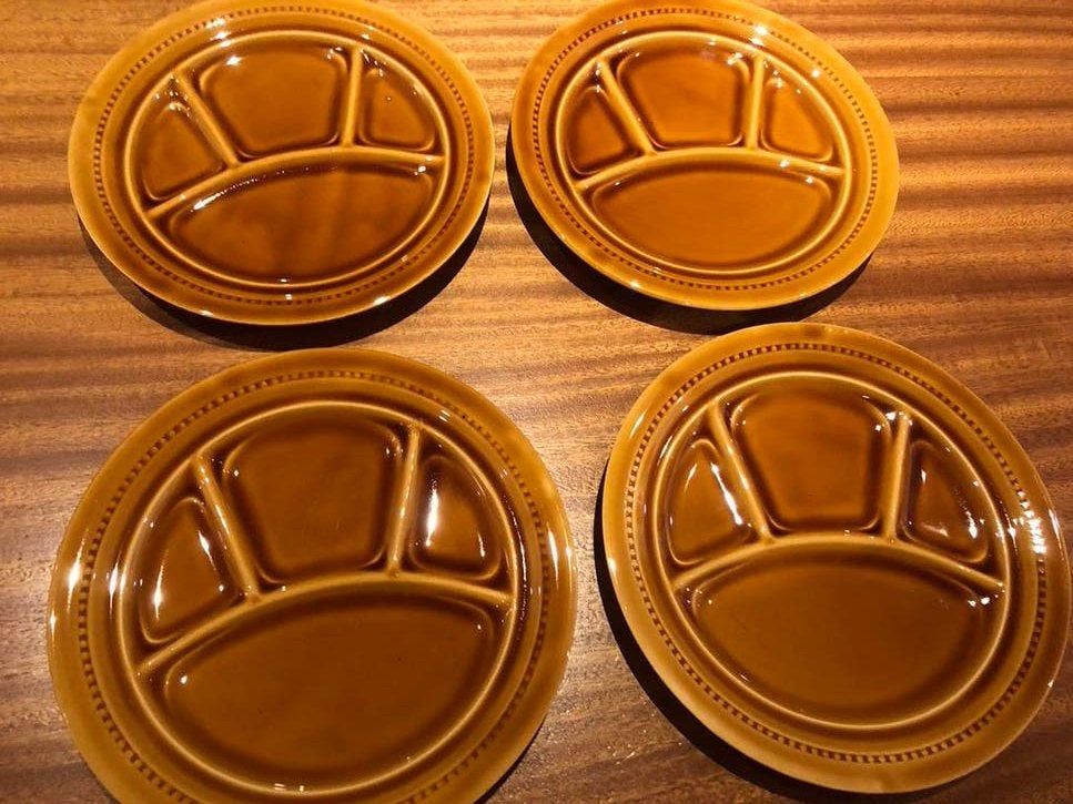 12 assiettes à fondue vintage, Enlèvement ou Envoi, Comme neuf, Accessoires pour fondue