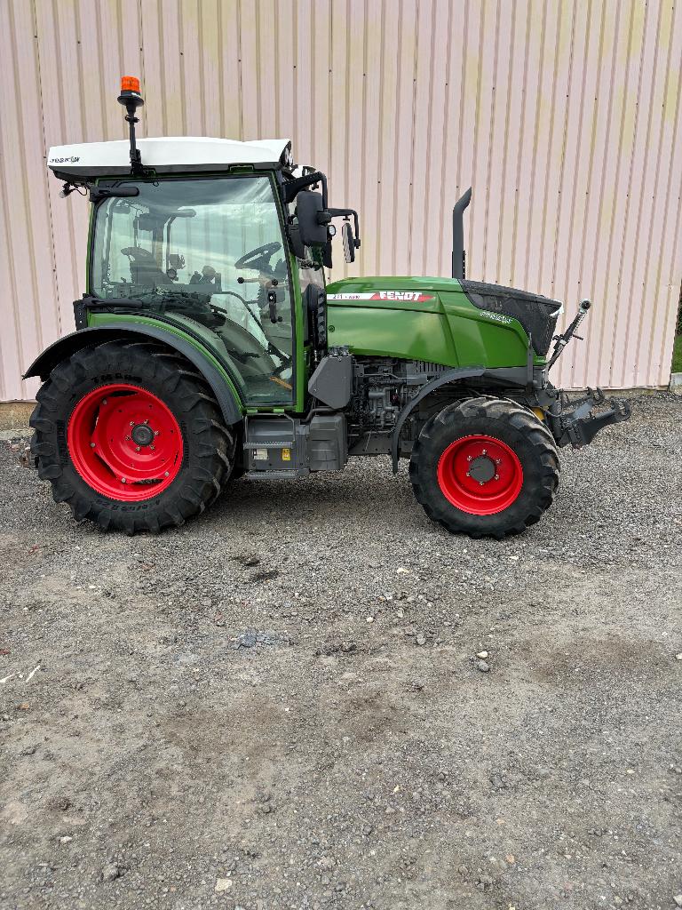 Tracteur Fendt 211 F Profi, Enlèvement, Utilisé, 80 à 120 ch, Fendt