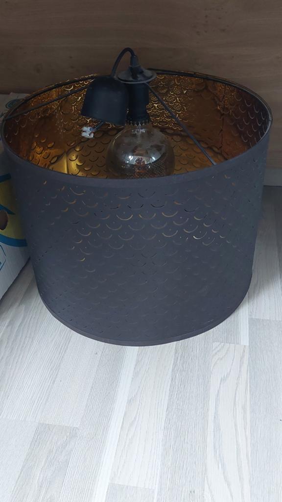 Mooie lampenkap+ bulb lamp, Ophalen, Zwart, Rond, Zo goed als nieuw