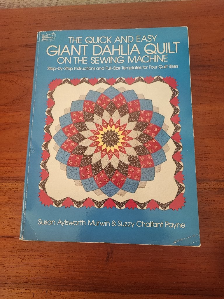 Giant Dahlia Quilt, Ophalen of Verzenden, Gelezen