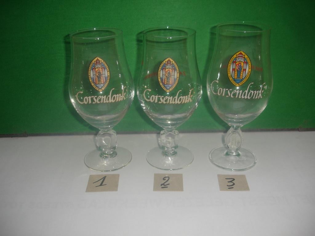 25 bierglazen Corsendonk, 33cl. voor € 8,00, Enlèvement ou Envoi, Comme neuf, Verre ou Verres, Autres marques
