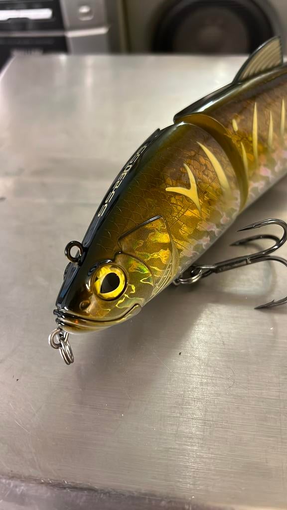 Leurre Shimano yasei modèle 23 cm neuf dans sa boîte., Enlèvement ou Envoi, Comme neuf