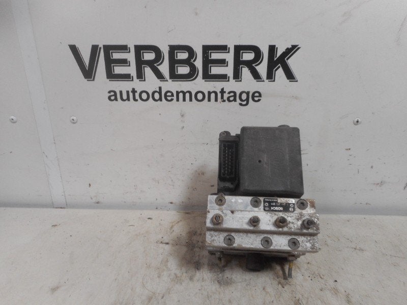 ABS POMP Opel Astra F (56 / 57) (0265208011), Gebruikt, Opel, Opel Automobile GmbH, Kontakt-opel@opel.com