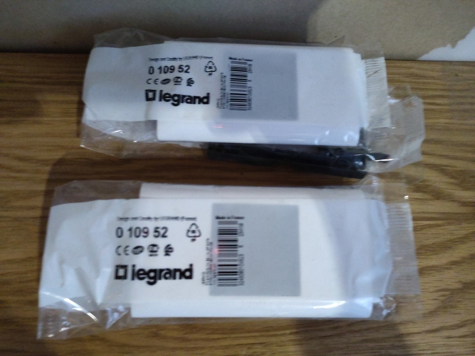 Legrand support 1 Module pour goulotte DLP 105mm, Enlèvement ou Envoi, Neuf, Hager, Plaque de finition