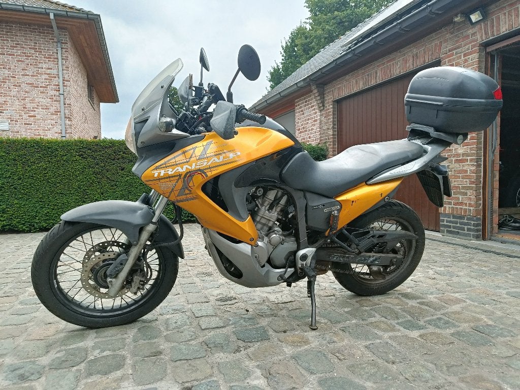 Honda Transalp 700, Motoren, 700 cc, 2 cilinders, Motorrijbewijs A, Gebruikt