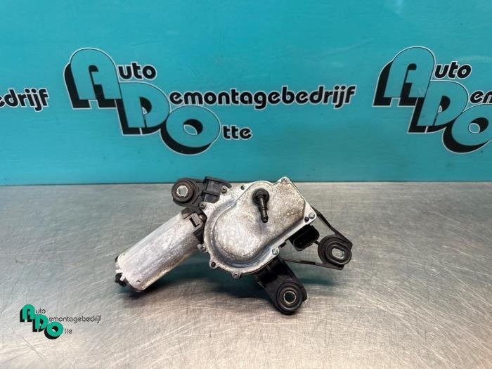 Ruitenwissermotor achter van een Volkswagen Golf (Golf 04-), Gebruikt, -, Volkswagen, -