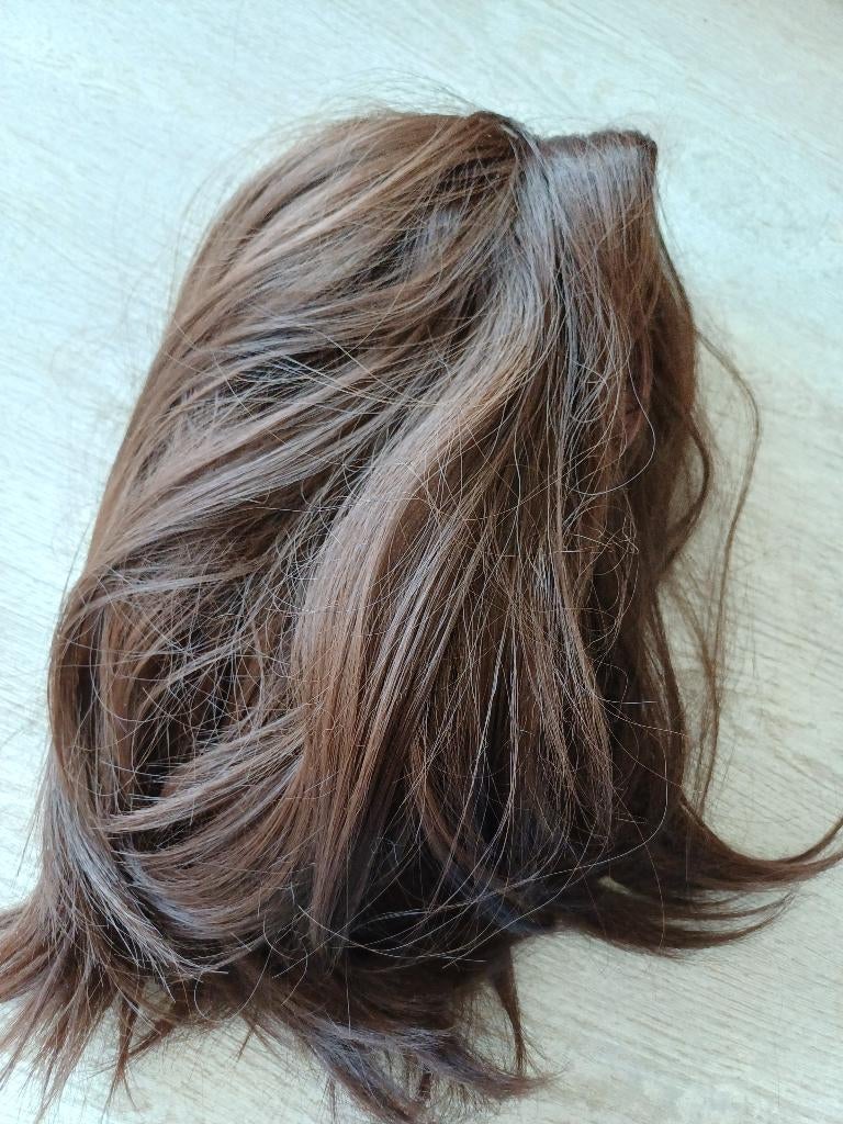 bruin kort pruik, Bijoux, Sacs & Beauté, Beauté | Soins des cheveux, Enlèvement ou Envoi, Comme neuf, Perruque ou Extension de cheveux