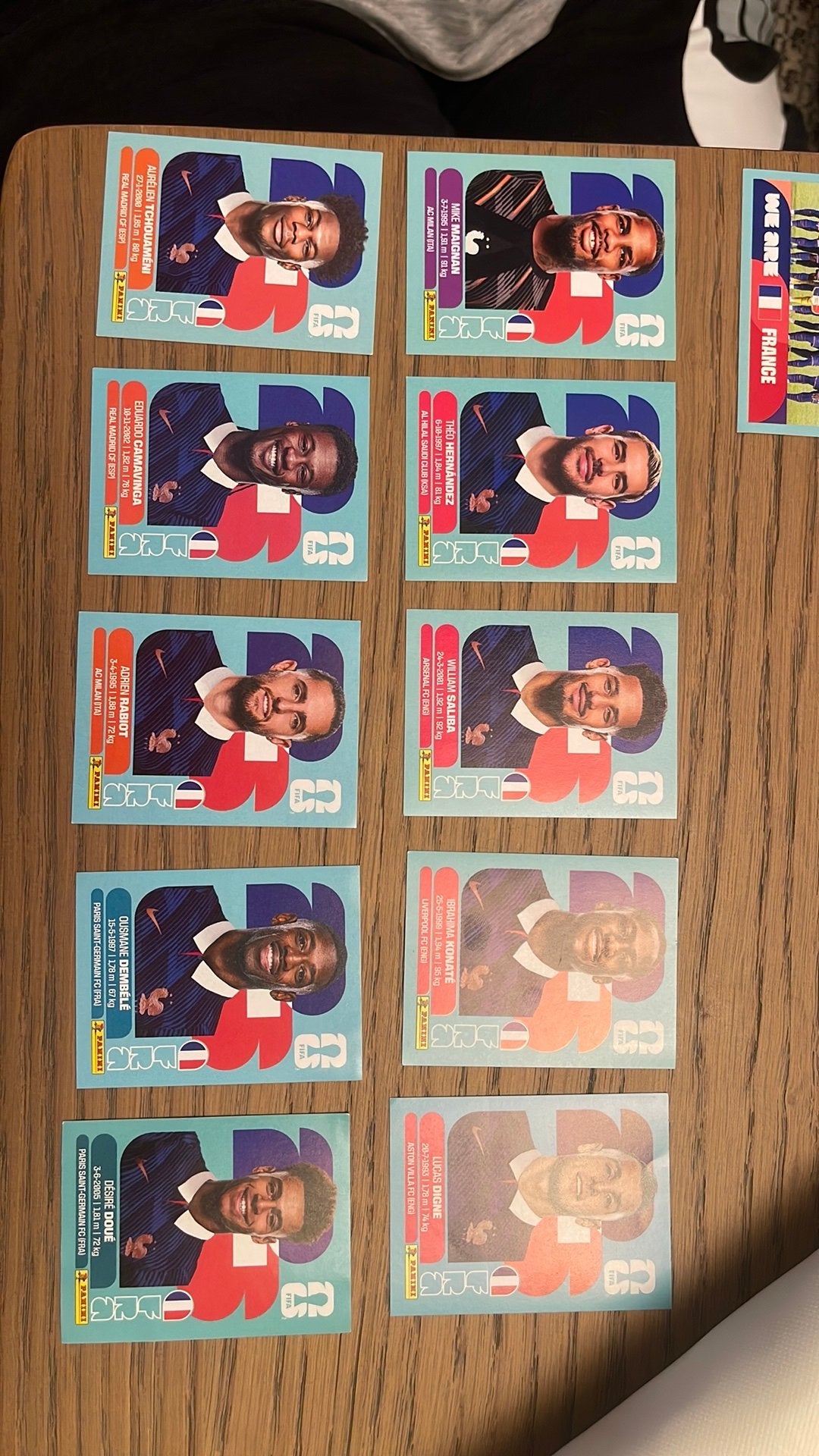 Cartes panini 2026 equipe de france, Enlèvement ou Envoi, Neuf, Autocollant