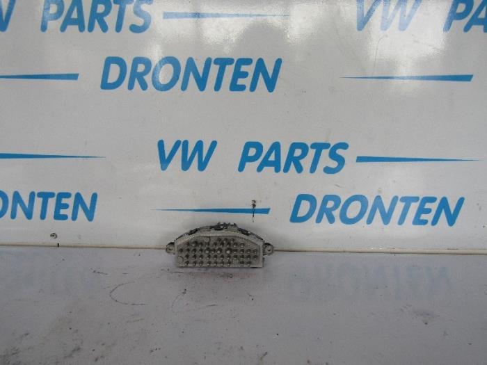 Kachel Weerstand van een Audi Q2, Gebruikt, -, -, -