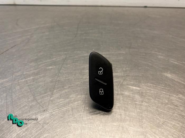Commutateur verrouillage central des portes d'un Volkswagen, Autos : Pièces & Accessoires, Volkswagen, -, 3 mois de garantie, Utilisé