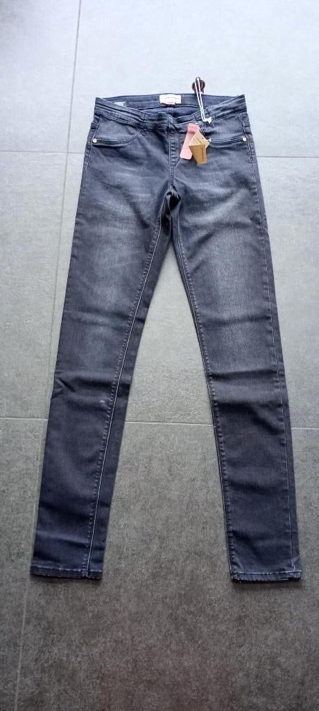 nieuwe broek Vingino maat 176, Enfants & Bébés, Vêtements enfant | Taille 176, Enlèvement ou Envoi, Vingino, Fille, Pantalon
