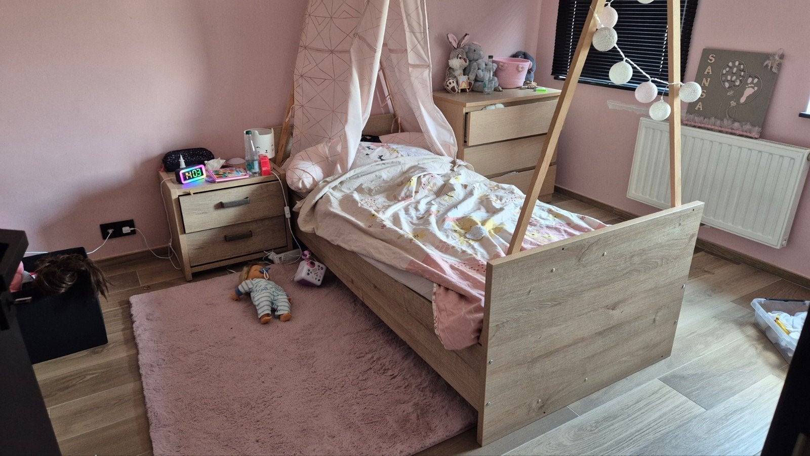 Lit 90 x 200 avec matelas et table de nuit, 90 cm, Une personne, Enlèvement, Utilisé