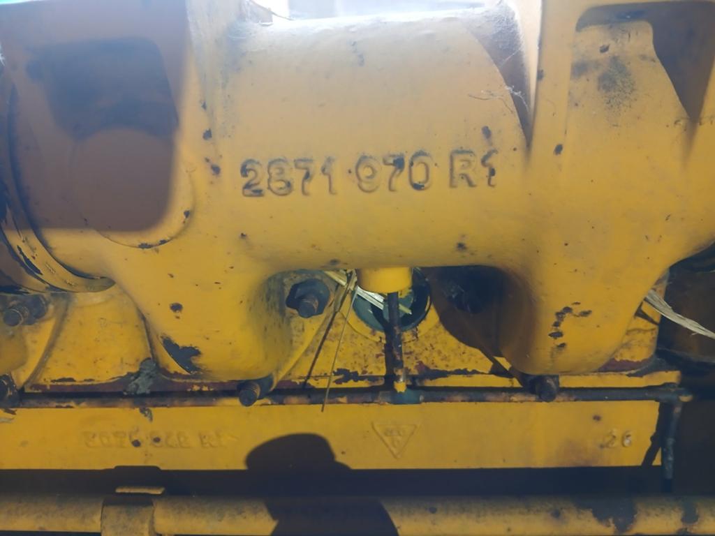 Moteur Hanomag 6 cylindres jaune, Enlèvement