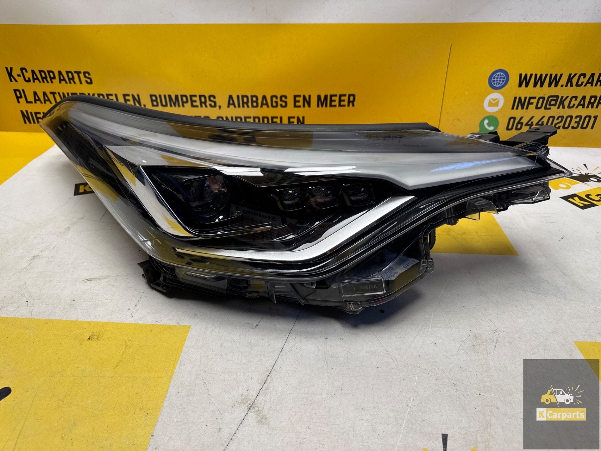 TOYOTA C-HR CHR FULL LED PHARE DROIT 81110-F4280-00, Info@fabrikant.eu, Fabrikant BV, Fabrikantstraat 1
1000 AA  Amsterdam, NL