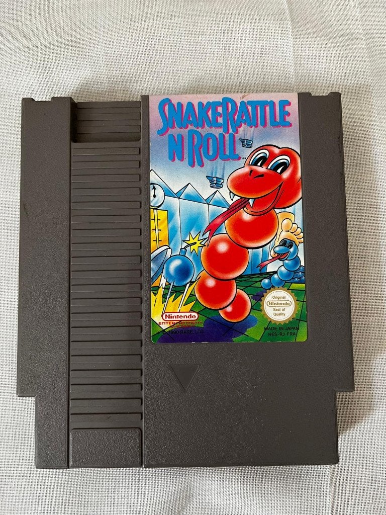 Snake Rattle 'n Roll NES PAL – getest & werkend, Consoles de jeu & Jeux vidéo, Jeux | Nintendo NES, Enlèvement ou Envoi, Comme neuf