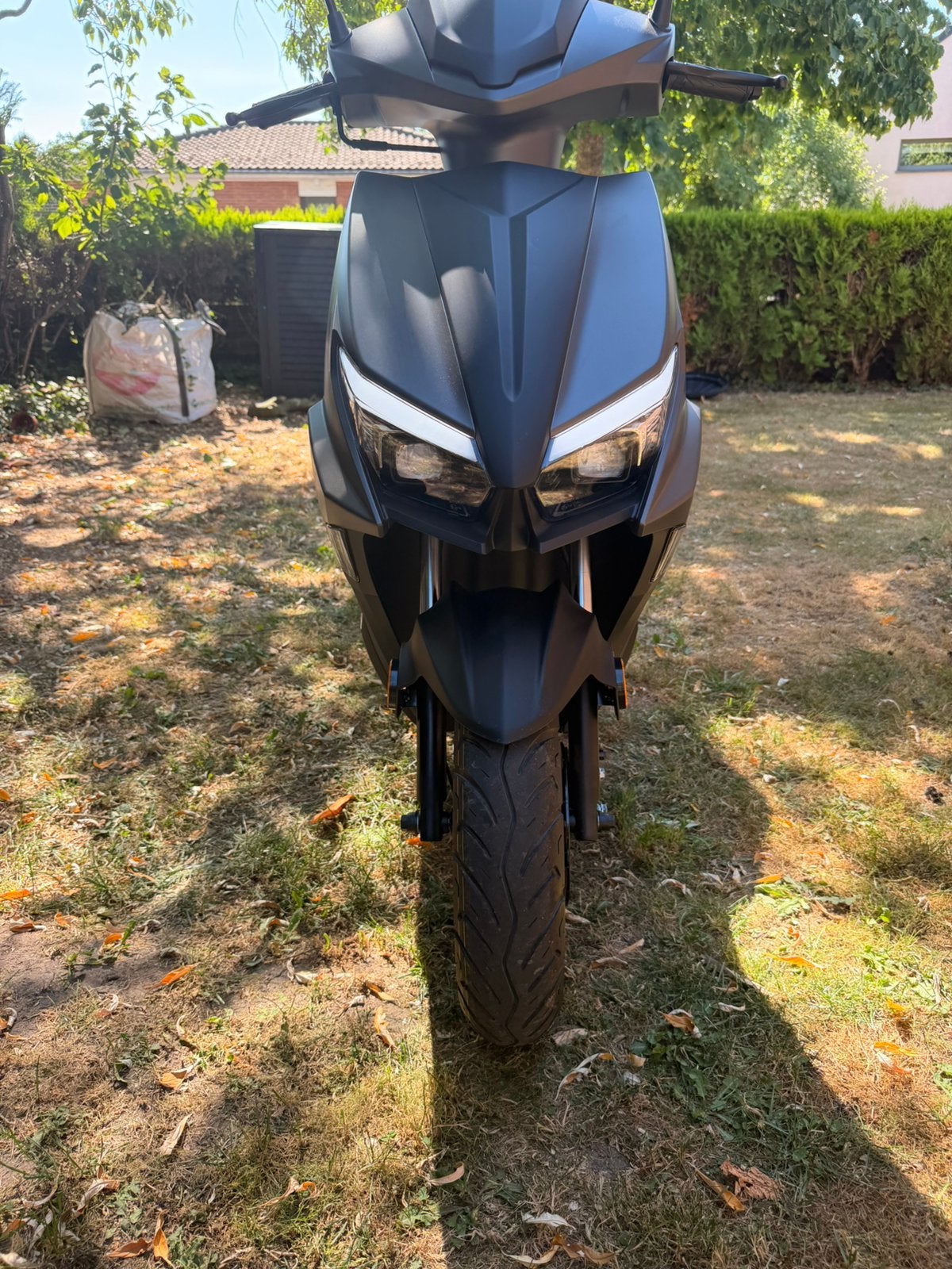 scooter 4t tout neuf classe a, Vélos & Vélomoteurs, Autres modèles, Comme neuf, Enlèvement, Essence