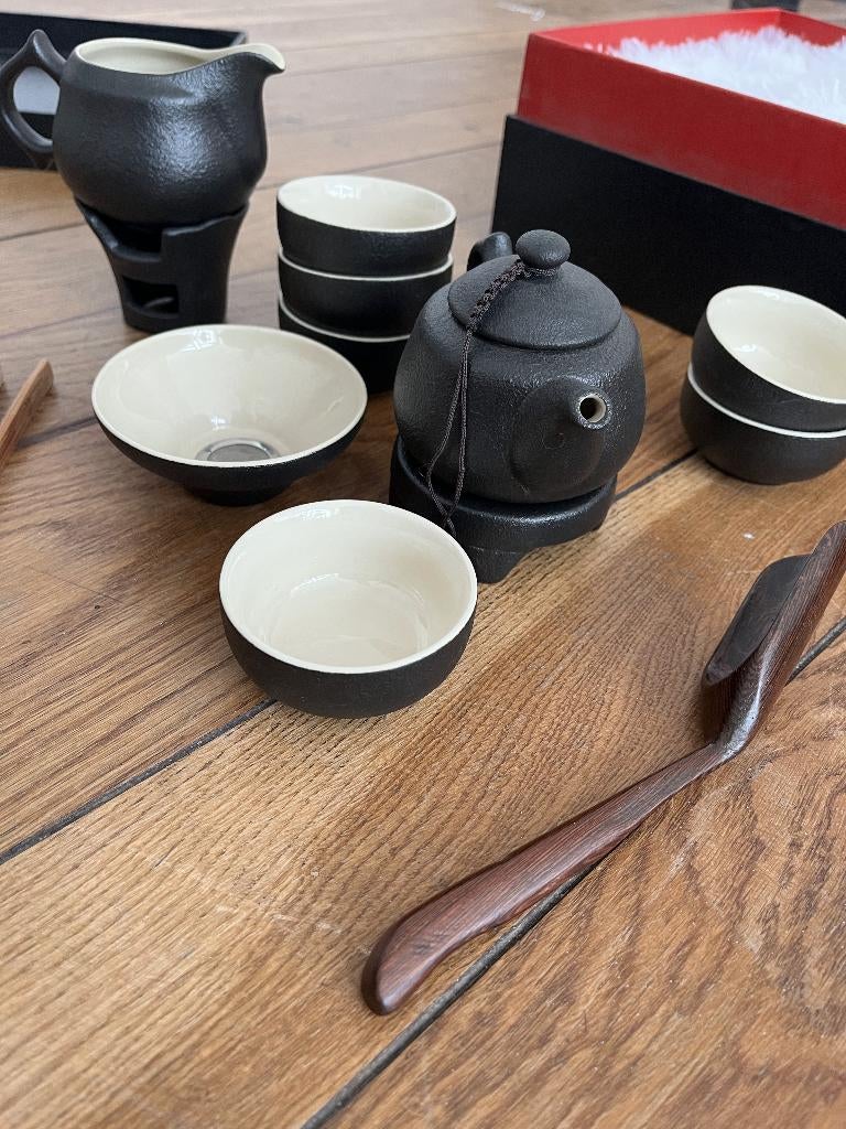 Service à thé chinois + plateau à thé, Poterie, Comme neuf, Enlèvement, Autres styles
