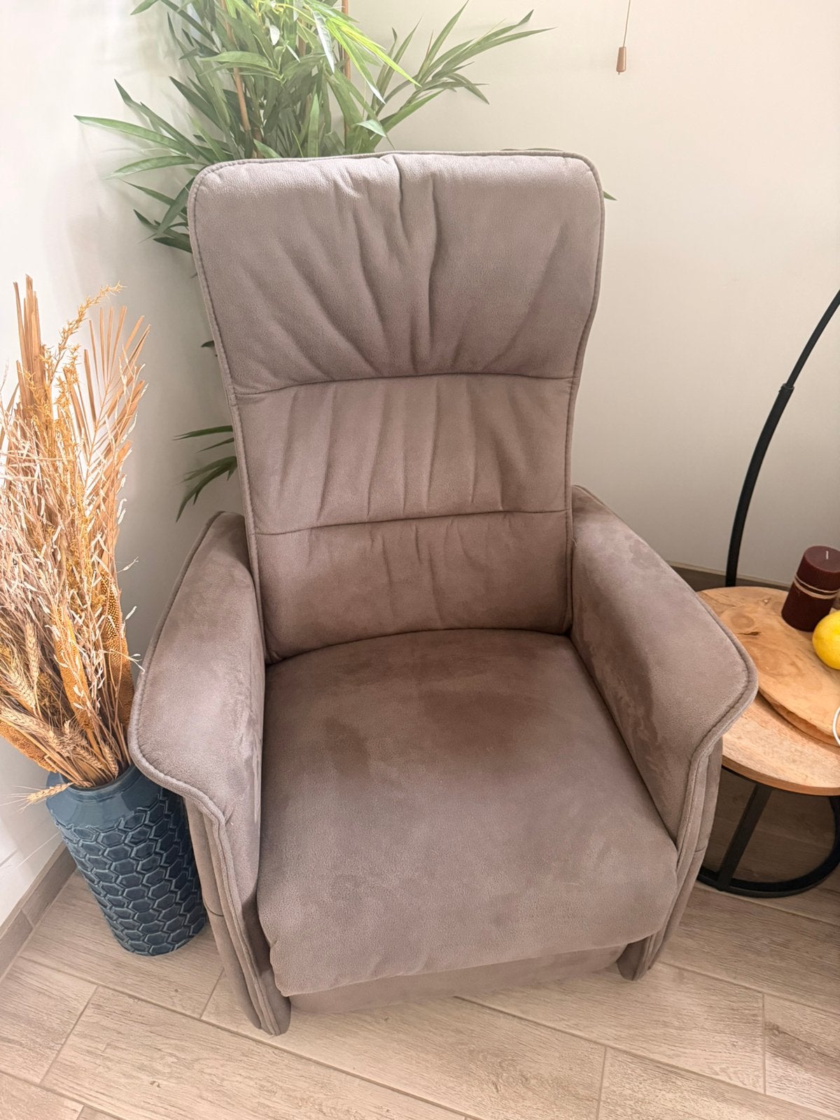 Elektrische relax zetel met liftfunctie, Ophalen, Zo goed als nieuw