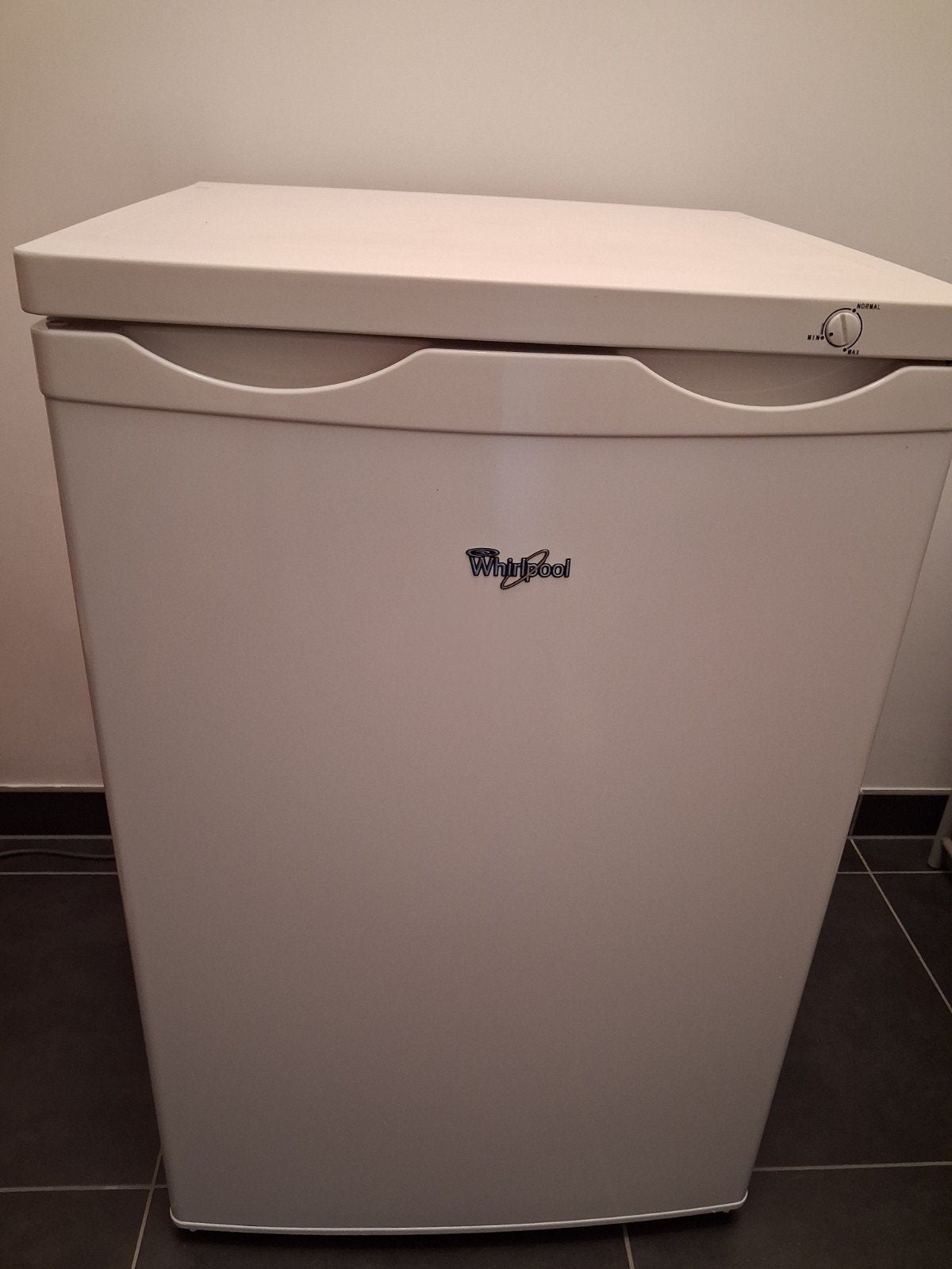 Whirlpool diepvries tafelmodel, Moins de 60 cm, Congélateur, Classe énergétique A ou plus économe, 85 à 120 cm