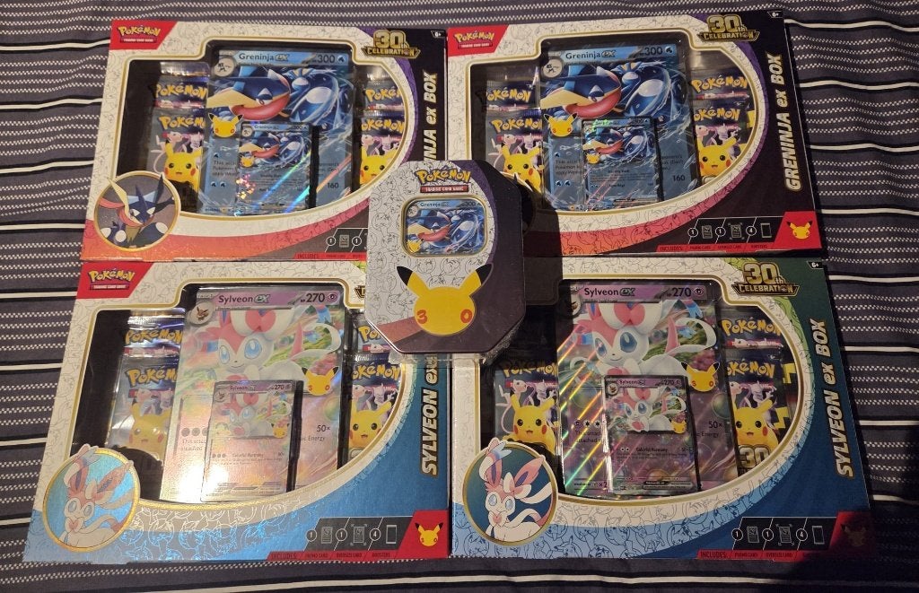 Pokemon 30th anniversary, Hobby en Vrije tijd, Ophalen of Verzenden, Nieuw, Booster