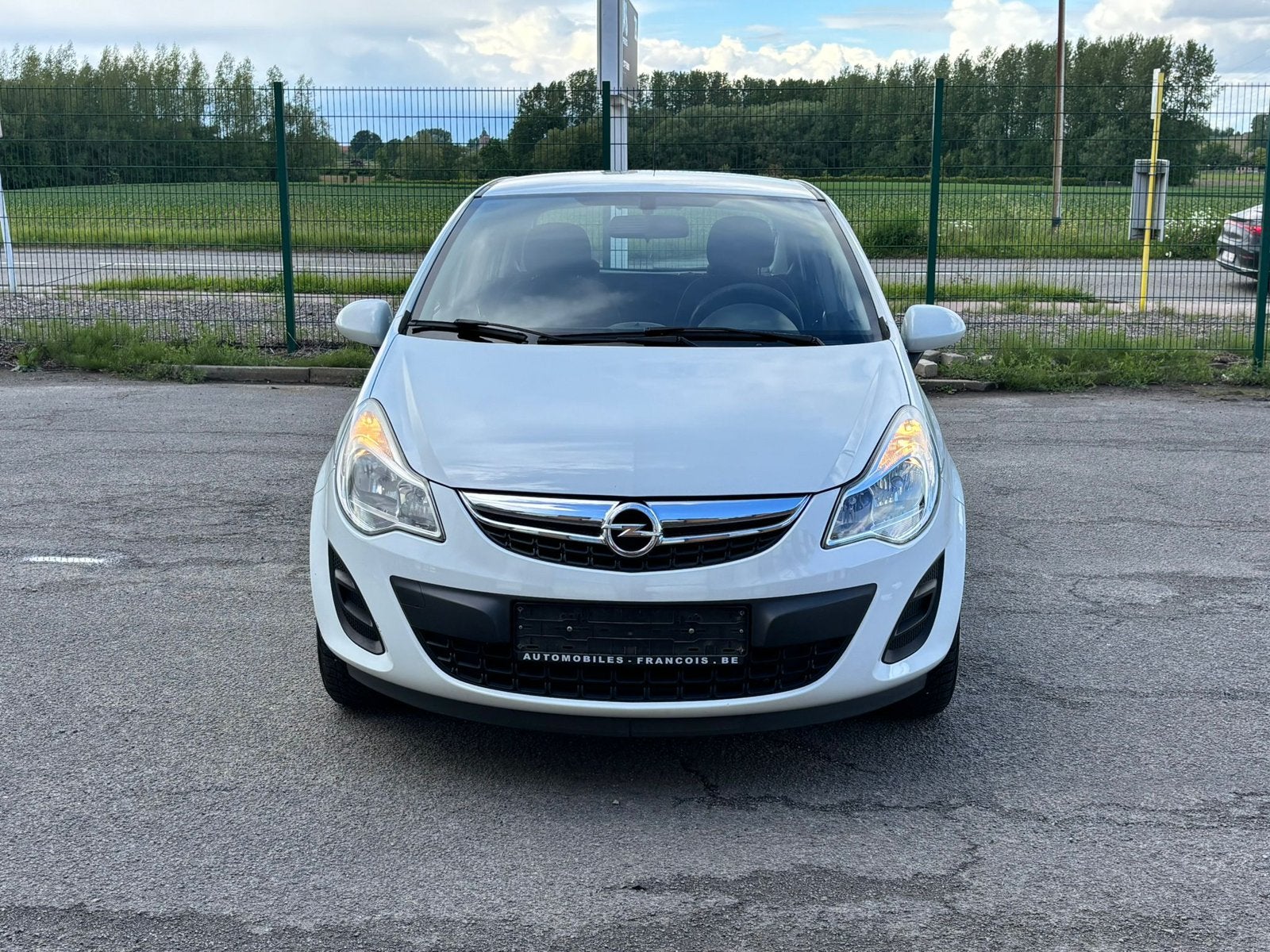 Opel Corsa 1.4 essence lez ok Airco, Autos, Opel, Euro 5, Achat, 4 portes, Entreprise