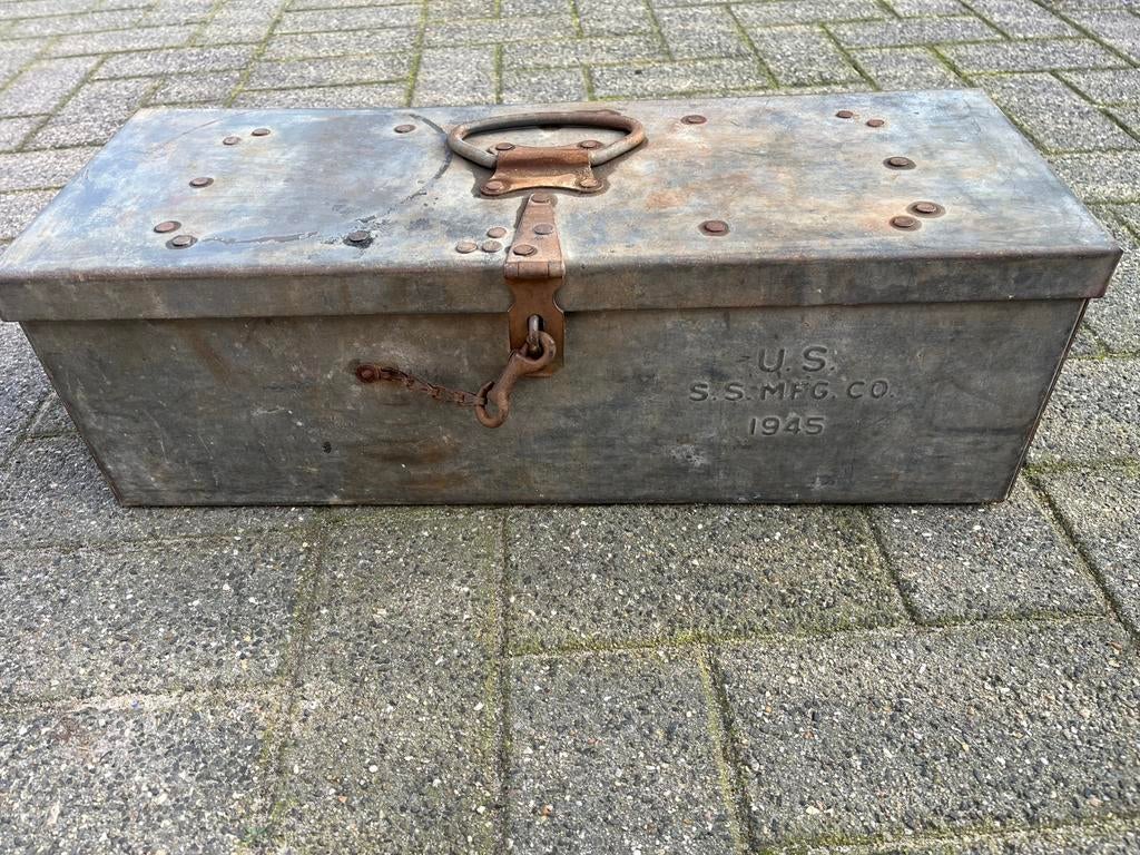 Exclusieve munitiekist WO II, Ophalen