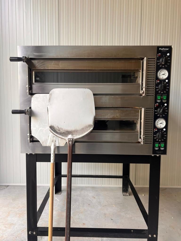 Four à pizza à deux étages - 12 pizzas - Châssis et pelles, Electroménager, Fours, Comme neuf, Autoportant, Enlèvement
