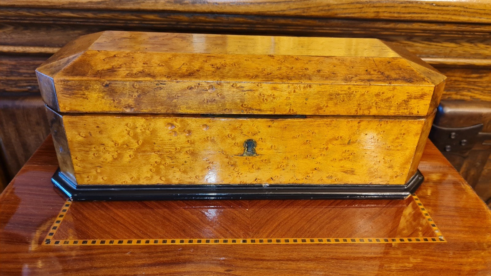 Boîte ancienne en bois de ronce avec contenu, Enlèvement ou Envoi