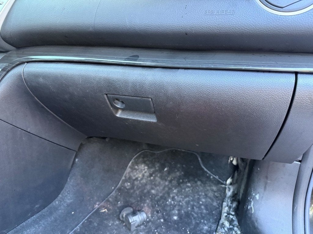 COMPARTIMENT A GANTS Mazda 6 SportBreak (GH19 / GHA9), Autos : Pièces & Accessoires, Hitdorfer Straße 73
51371  Leverkusen, DE