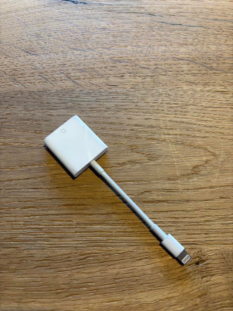 Apple Lightning SD kaart lezer, Computers en Software, Geheugenkaartlezers, Ophalen of Verzenden, Zo goed als nieuw