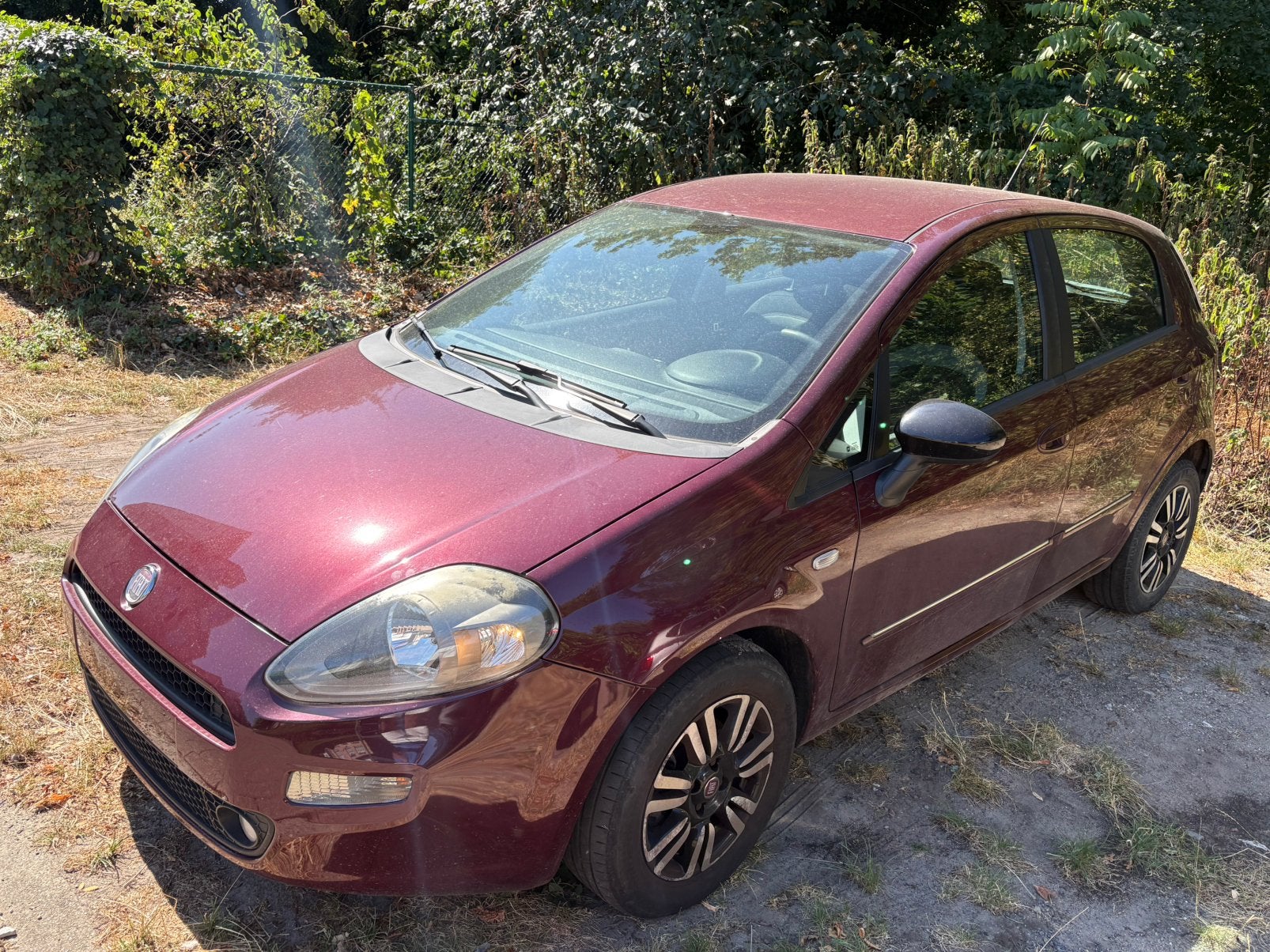 Fiat Punto 2013 157 000 km, essence, climatisation, Autos, Rouge, Achat, Euro 6, Boîte manuelle