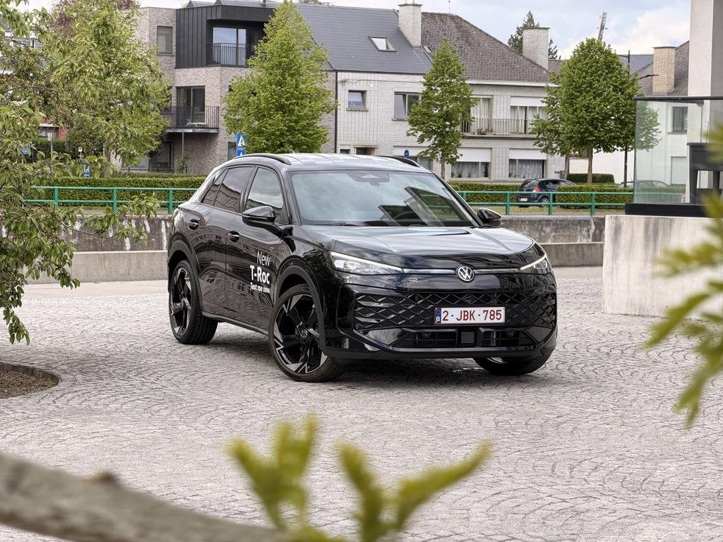 Volkswagen T-Roc NEW T-Roc 1.5 TSI R-Line DSG *DEMO*, Auto's, Volkswagen, Automaat, Zwart, 130 g/km, SUV of Terreinwagen