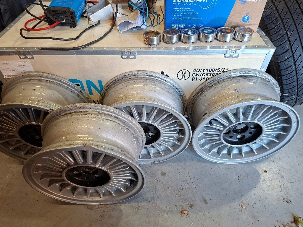 Jantes en aluminium 13 pouces d'origine BMW E21, Autos : Pièces & Accessoires, 4 Saisons, Véhicule de tourisme, Enlèvement, Utilisé