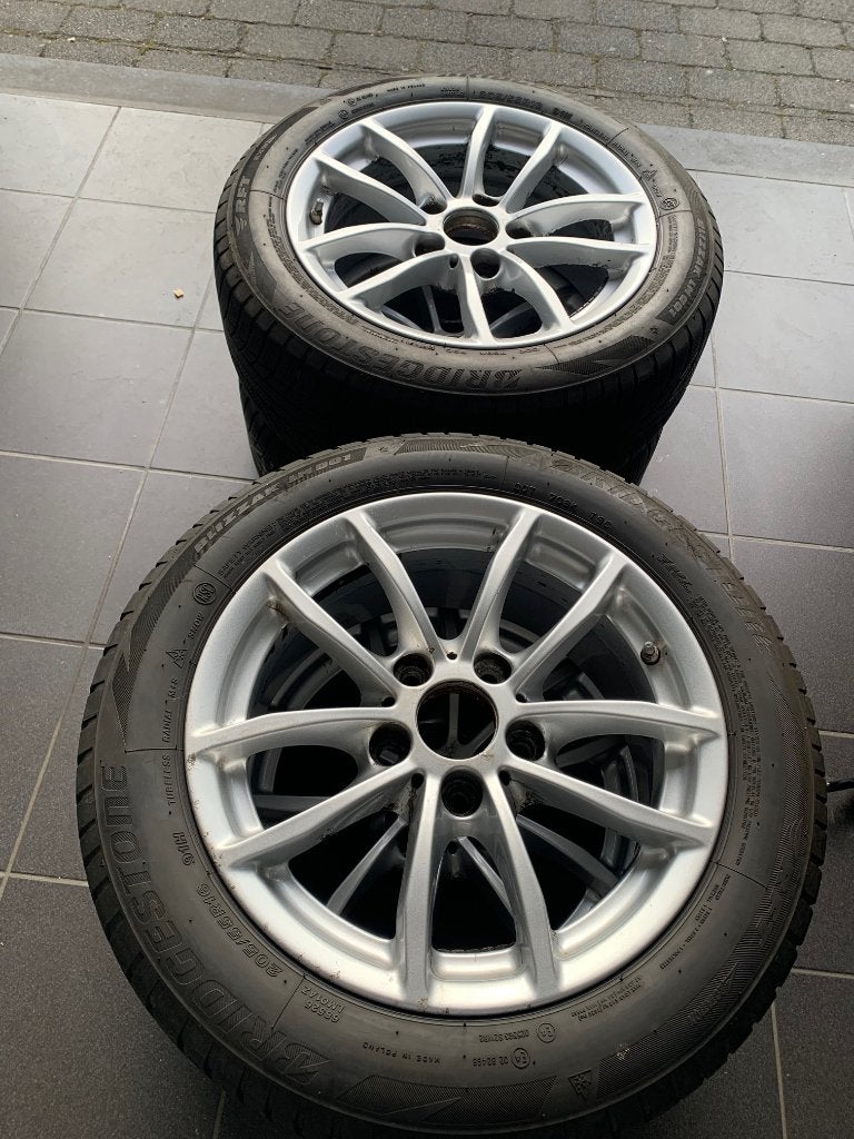 JANTES 16 POUCES + pneus neige BMW SÉRIE 1 F20, Pneus et Jantes, Pneus hiver, 16 pouces, Véhicule de tourisme