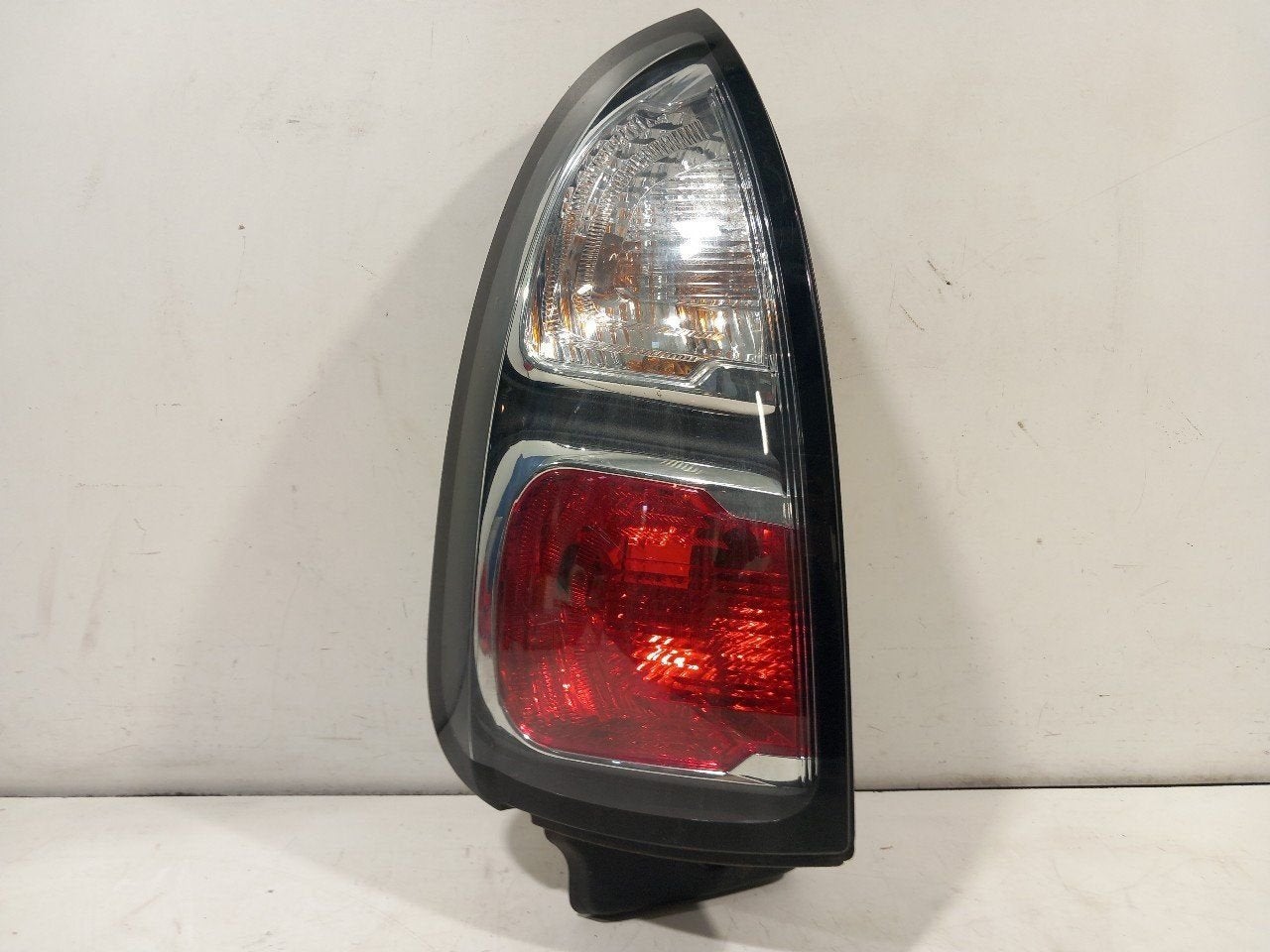 Achterlicht links buiten Citroën C3, Onderdelen@venauto.nl, Van der Ven Autorecycling B.V., Ettenseweg 76, 4706 PB Roosendaal, The Netherlands
