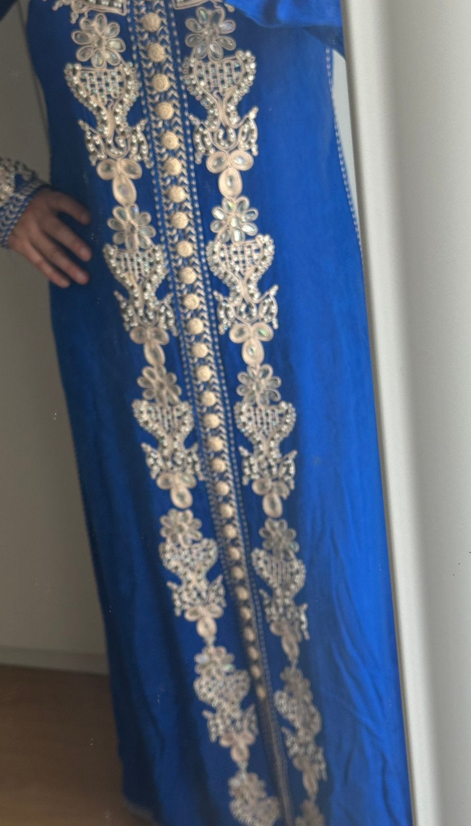 Caftan sans ceinture, Enlèvement, Porté, Bleu, Robe de gala