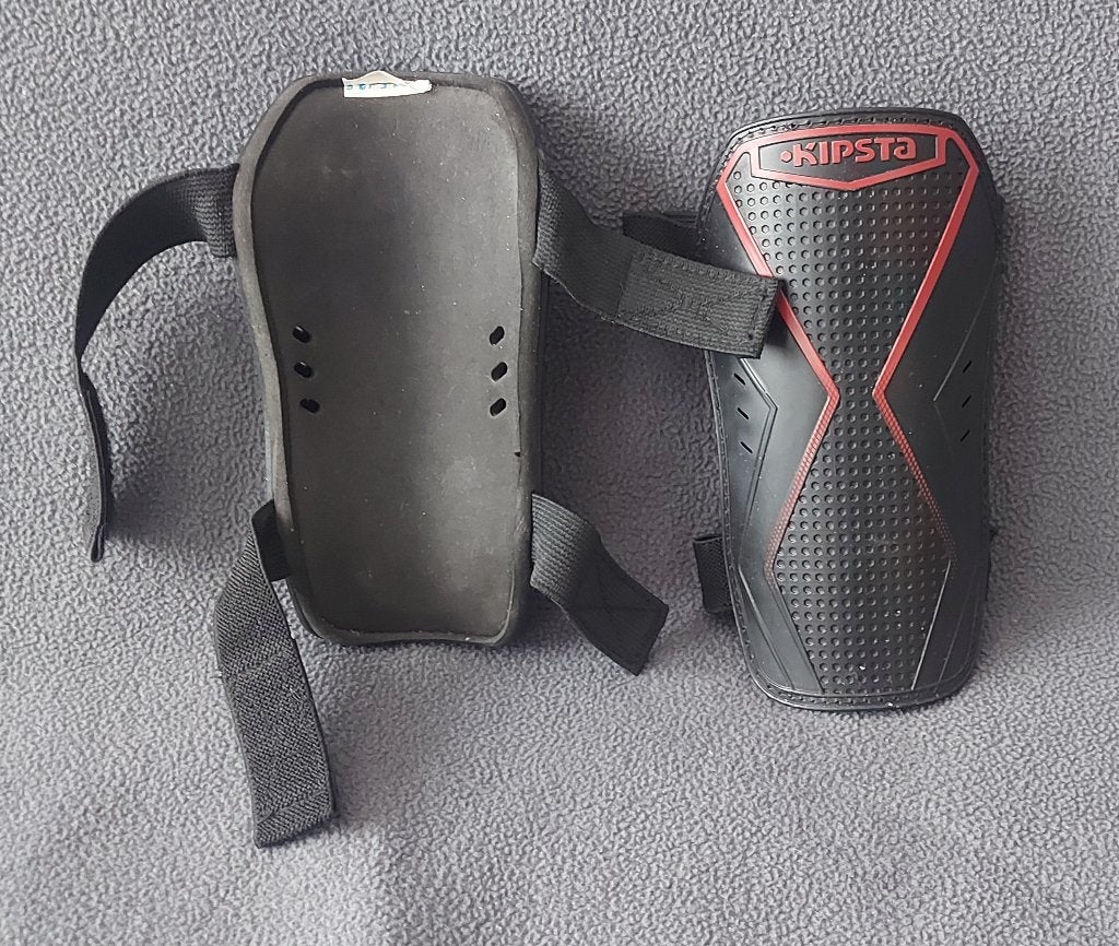 Paire de protège tibia enfant, Enlèvement, Utilisé, Kipsta, Garçon ou Fille