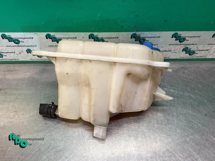 Réservoir d'expansion d'un Audi A6 (A6 04-), -, 3 mois de garantie, Audi, Utilisé