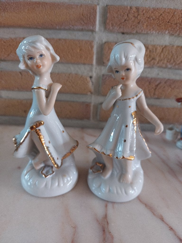 Decoratieve porseleinen beeldjes, Ophalen