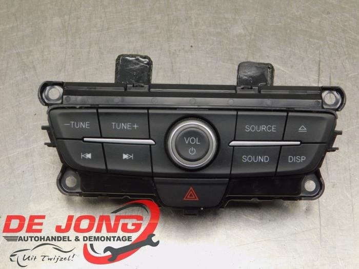 Panneau commande radio d'un Ford Kuga, -, 3 mois de garantie, -, -