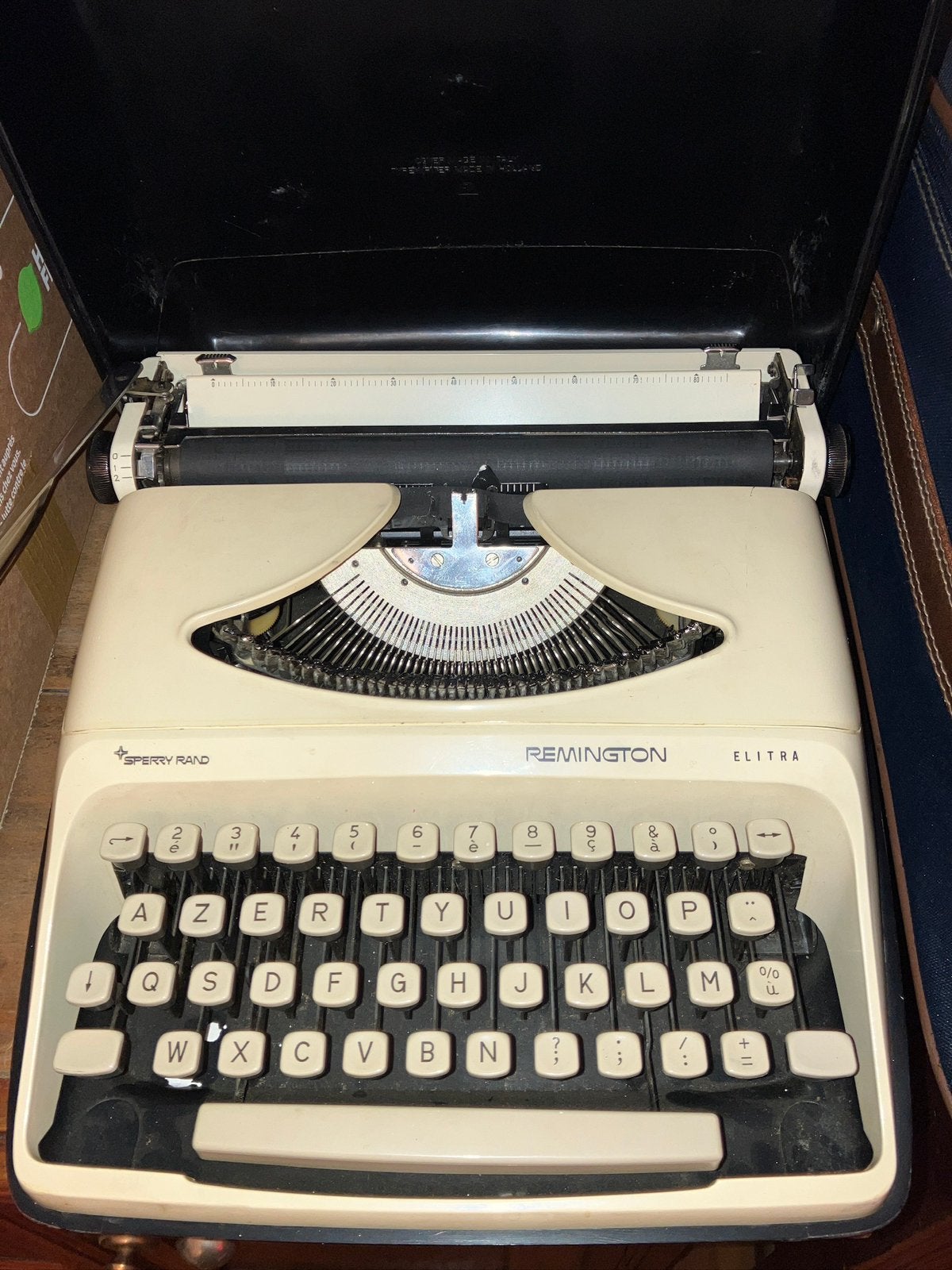 Machine à écrire Remington Elitra, Divers, Enlèvement ou Envoi, Utilisé