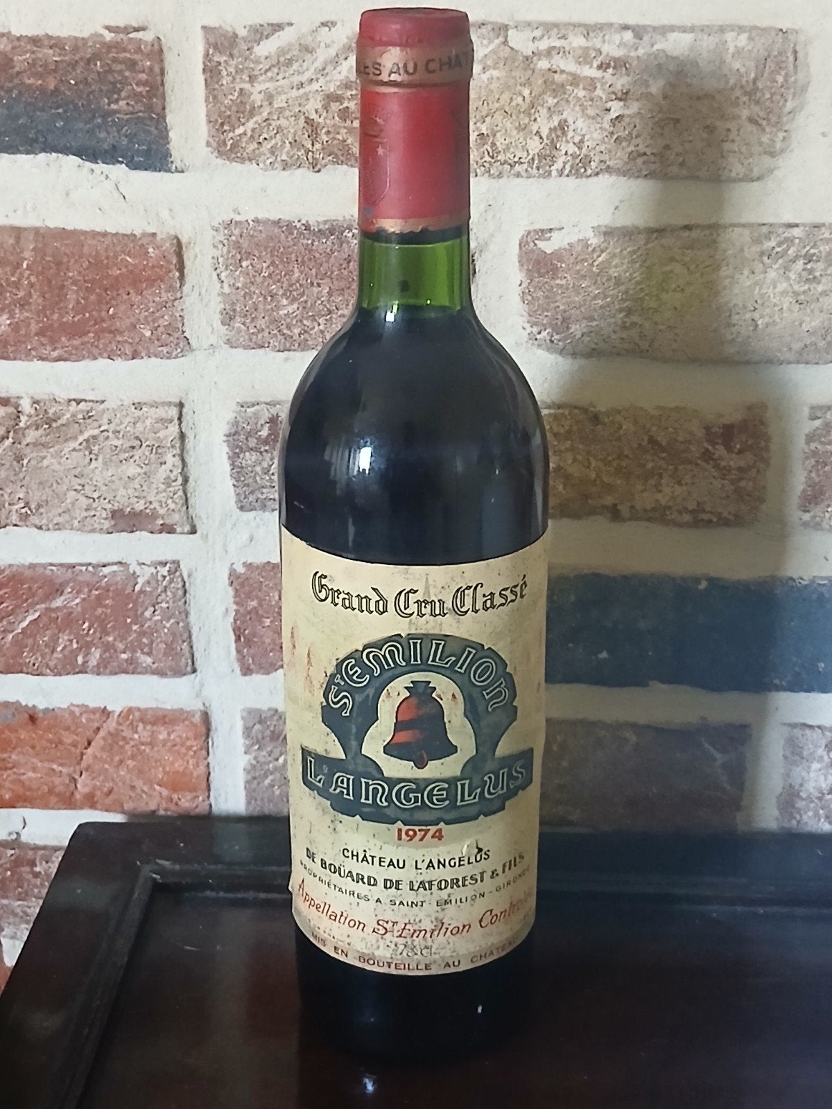 Fles Grand Cru S´Emilion L´angelus 1974, Verzamelen, Wijnen, Ophalen of Verzenden, Rode wijn