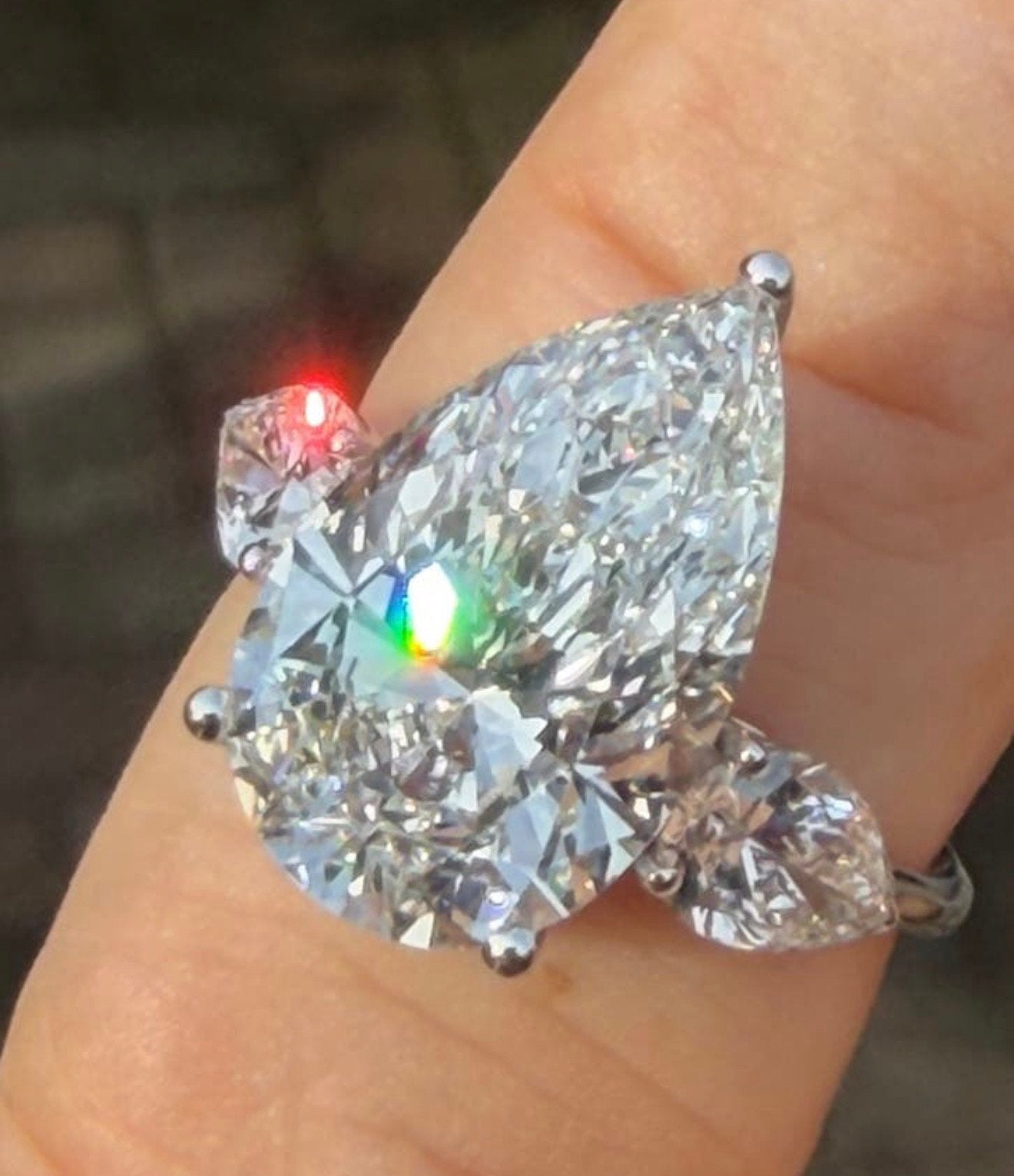 Nieuwe witgouden ring met VS2 diamanten van maar liefst 6CT!, Nieuw, Ophalen of Verzenden, 17 tot 18, Met edelsteen