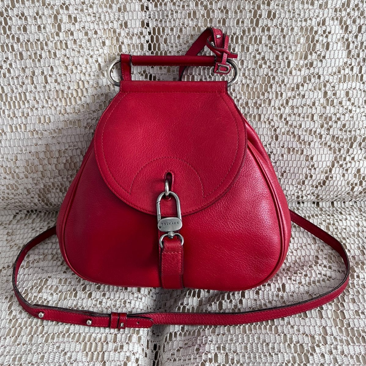 Sac DELVAUX modèle Cerceau cuir rouge, Enlèvement ou Envoi, Comme neuf, Rouge, Cuir