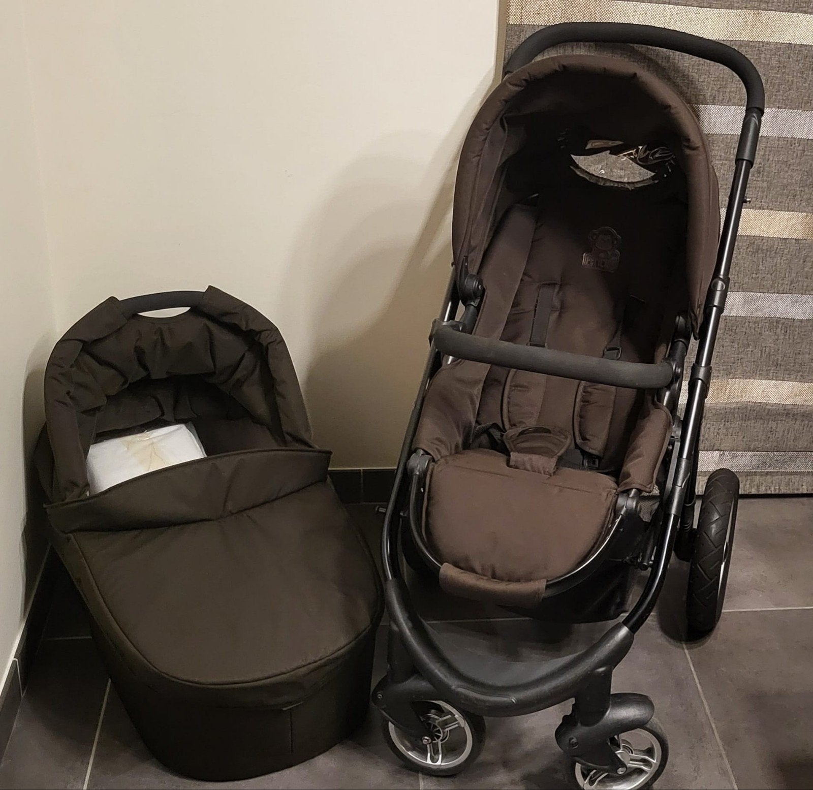Poussette et nacelle Pericles, Enfants & Bébés, Autres marques, Pneus, Comme neuf, Enlèvement