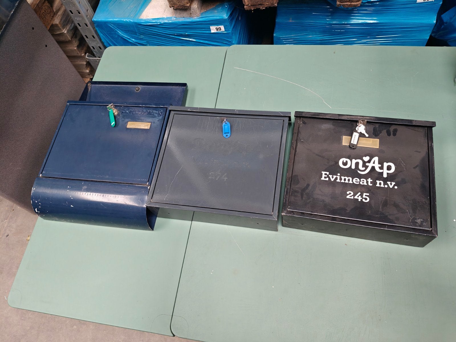 3 brievenbussen beschikbaar, Gebruikt, Onbekend, Ophalen of Verzenden, Wandbrievenbus