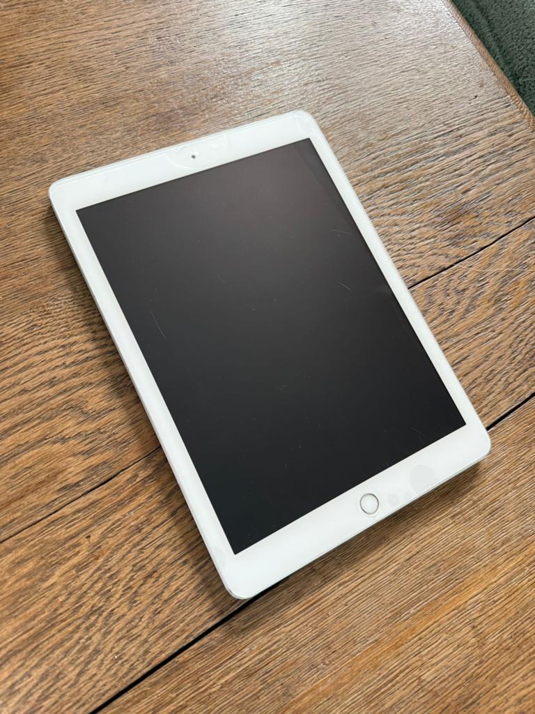 Ipad 6e generatie 2020, Enlèvement, Comme neuf